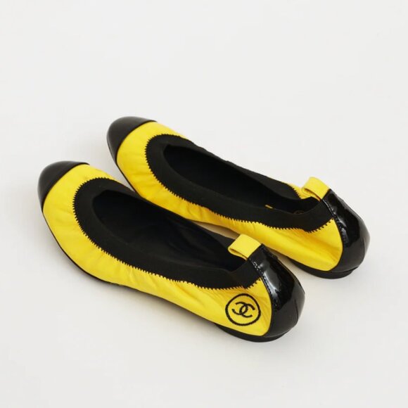 Chanel Yellow & Black Cap Toe Ballet Flats - Picture 3 of 7
